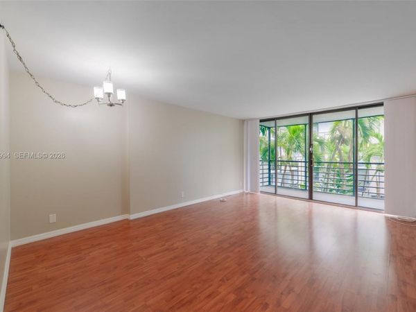 20500 W Country Club Dr , Unit 406, Aventura, FL 33180