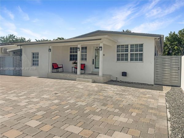 350 W 16th St, Hialeah, FL 33010