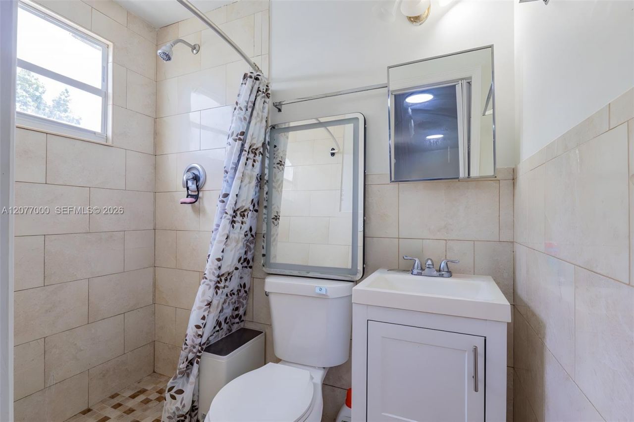 350 W 16th St, Hialeah, FL 33010 Photo