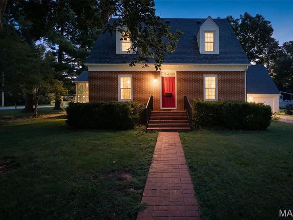 1005 Westgate Drive , Farmington, MO 63640