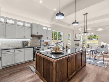 3021 Avenue J, Fort Worth, TX 76105