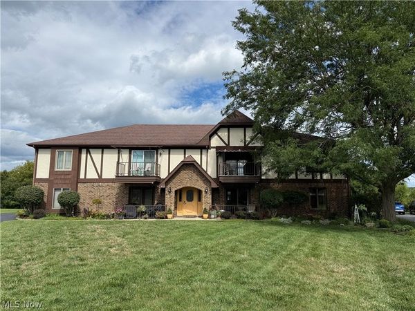852 Pearson Circle , Unit 4, Boardman, OH 44512