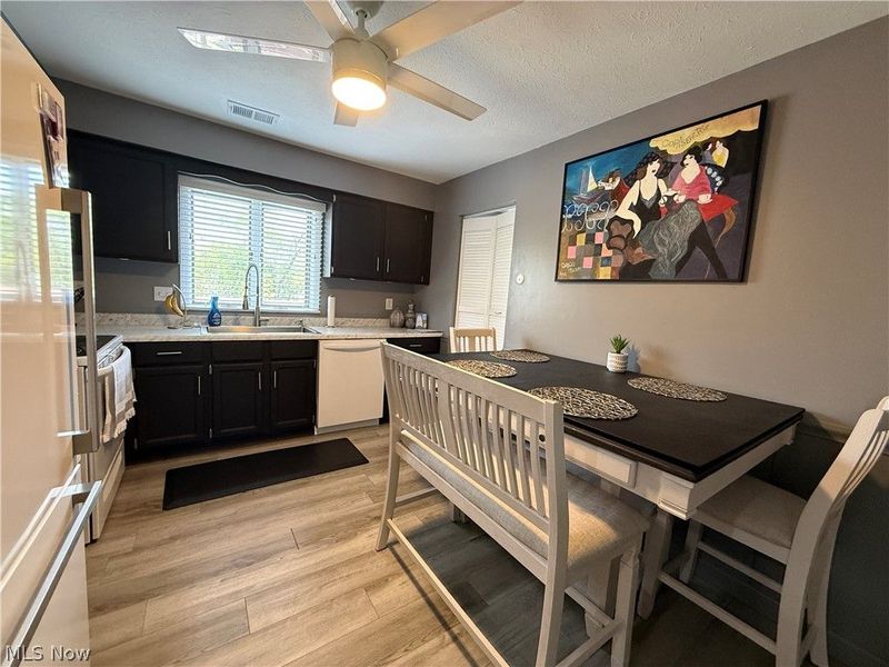 852 Pearson Circle, Unit 4, Boardman, OH 44512 Photo 4