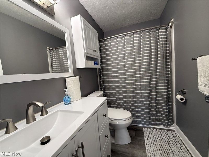 852 Pearson Circle, Unit 4, Boardman, OH 44512 Photo 8
