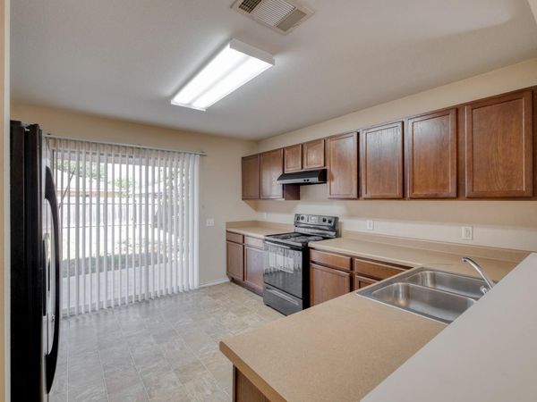 7412 Cayenne LN, Austin, TX 78741
