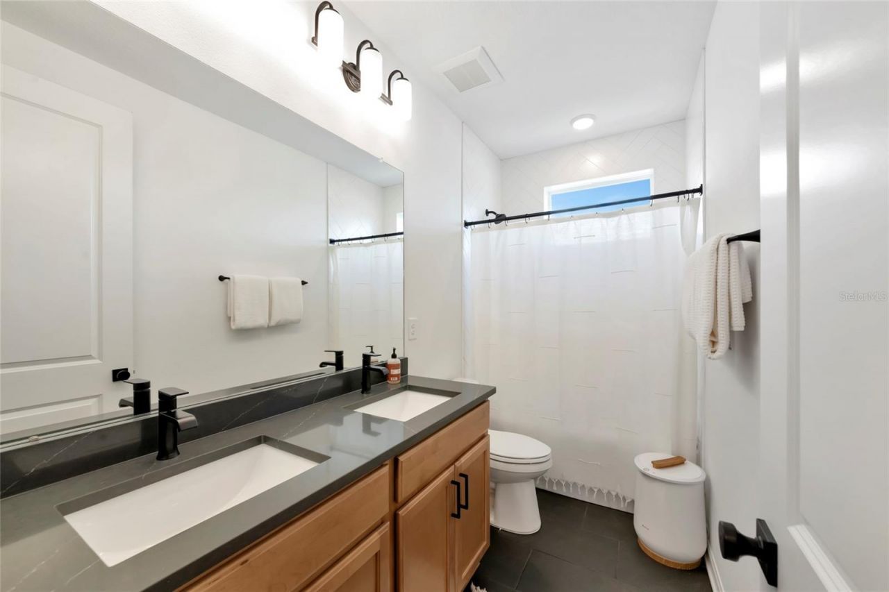 8736 Windlass Cove , Parrish, FL 34219 Photo