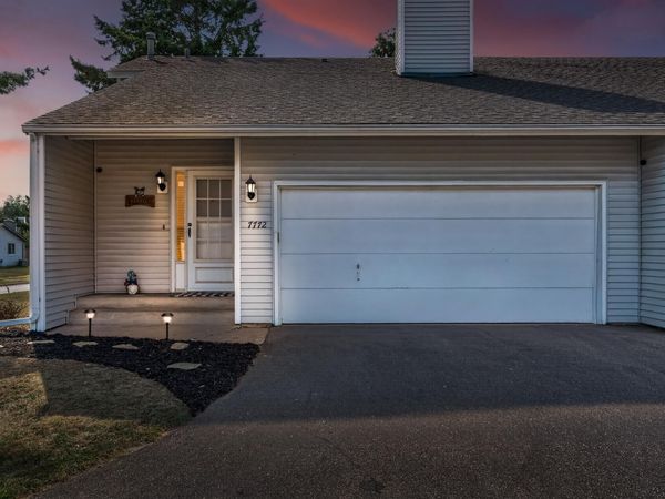 7772 Rimbley Road, Woodbury, MN 55125