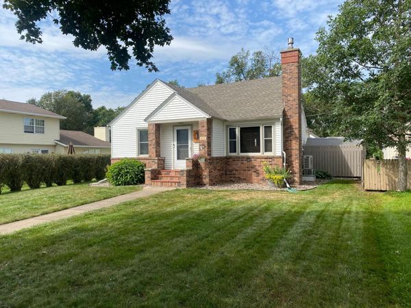 111 Dover Street N, Dover, MN 55929