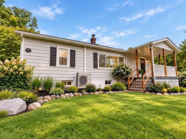 171 Bluestone Boulevard, Matamoras, PA 18336