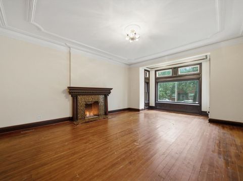 Main Photo