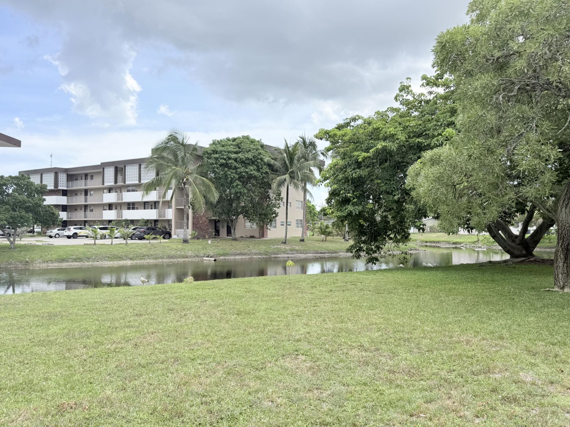 2800 NW 47th Terrace, Unit 106B, Lauderdale Lakes, FL 33313 Photo