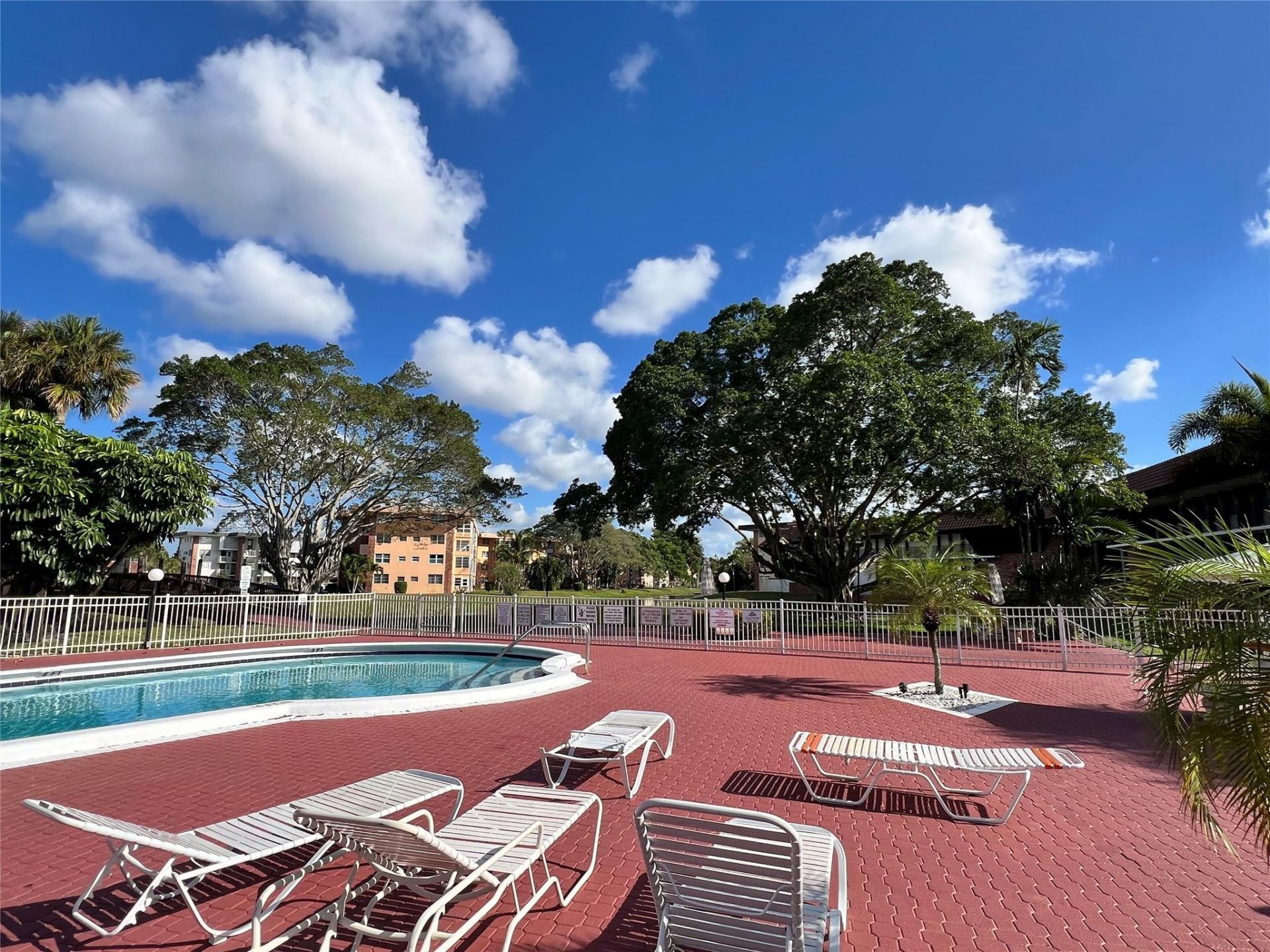 2800 NW 47th Terrace, Unit 106B, Lauderdale Lakes, FL 33313 Photo