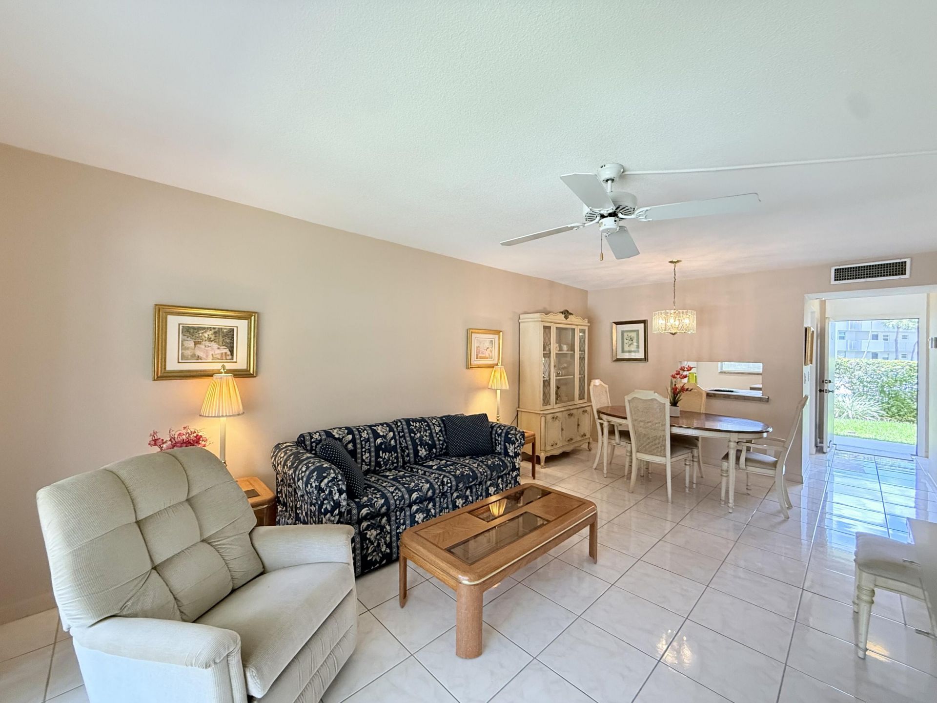 2800 NW 47th Terrace, Unit 106B, Lauderdale Lakes, FL 33313 Photo
