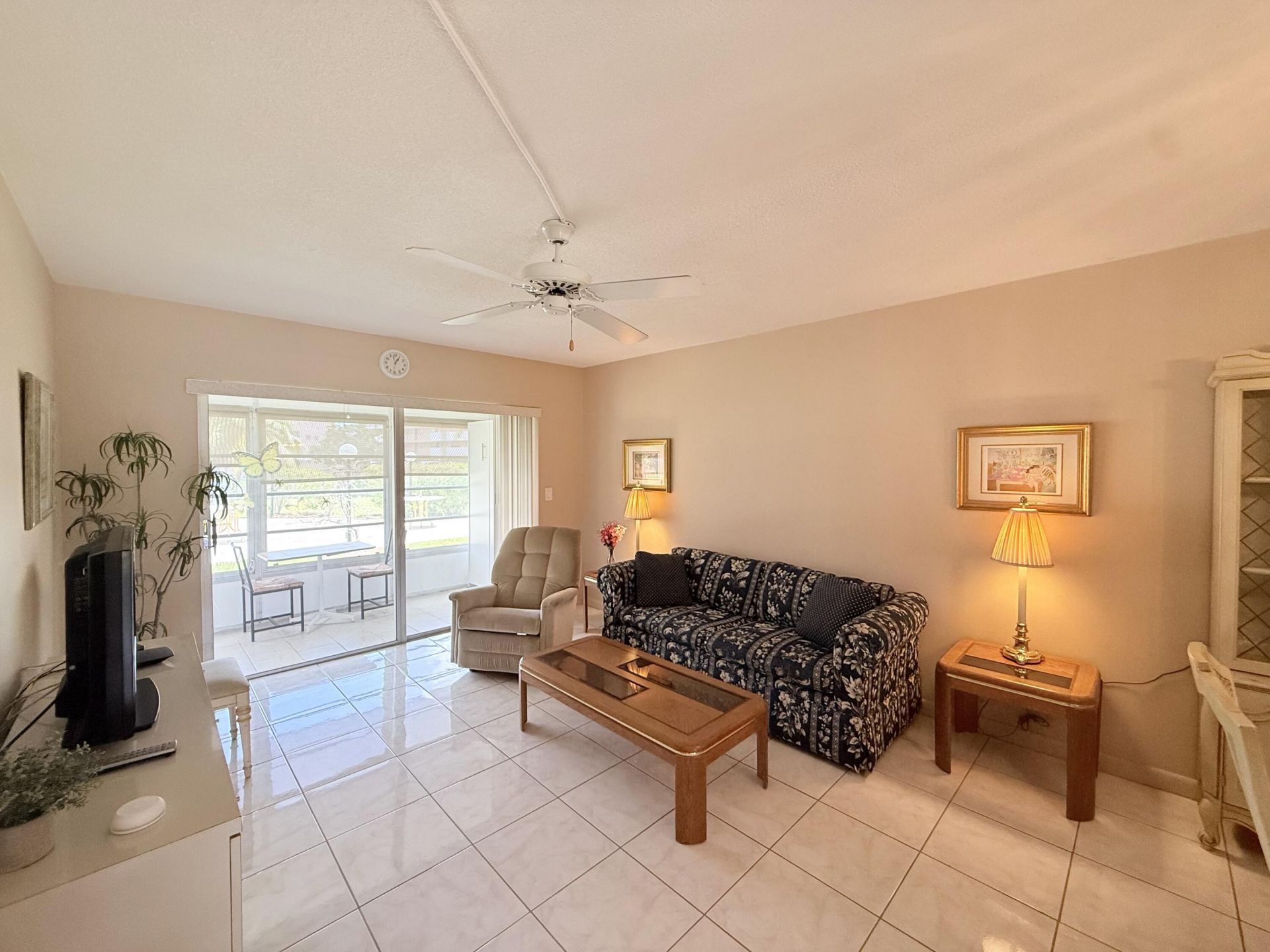 2800 NW 47th Terrace, Unit 106B, Lauderdale Lakes, FL 33313 Photo