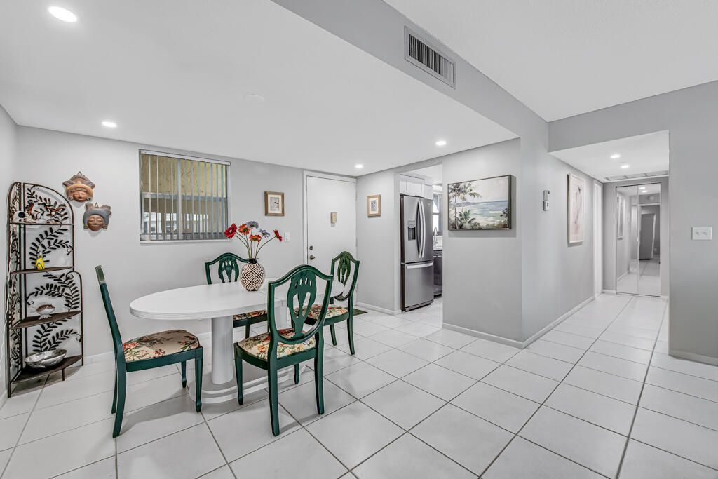 752 Lori Drive, Unit 217, Palm Springs, FL 33461 Photo