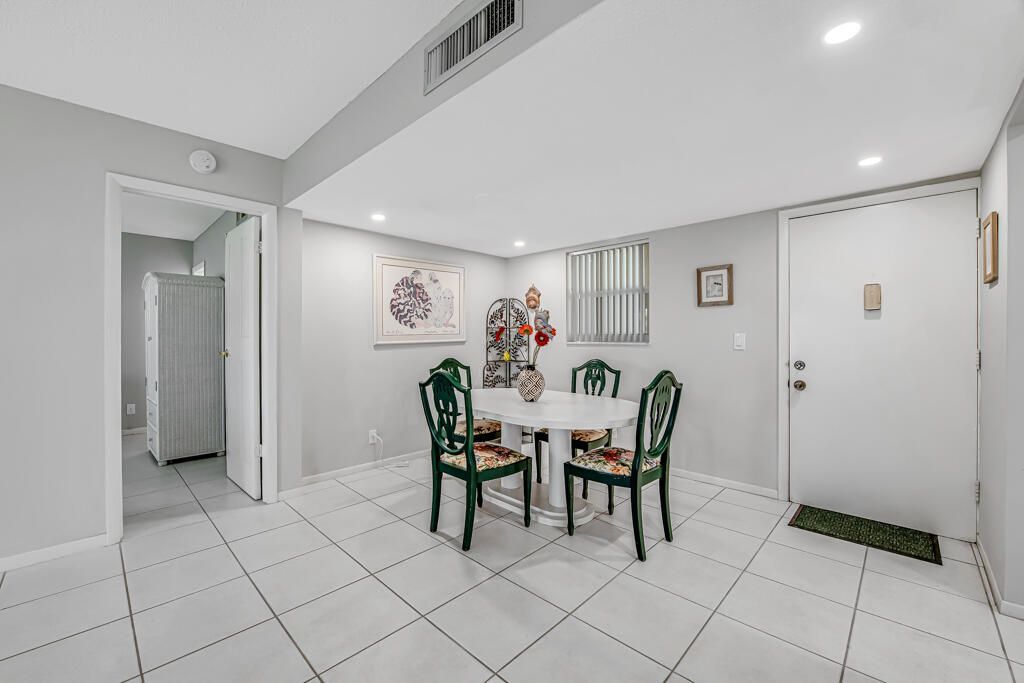 752 Lori Drive, Unit 217, Palm Springs, FL 33461 Photo