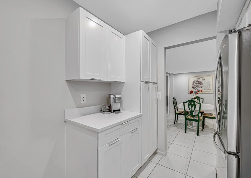 752 Lori Drive, Unit 217, Palm Springs, FL 33461 Photo