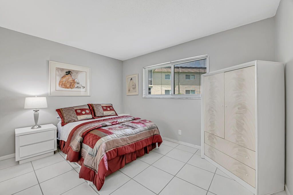 752 Lori Drive, Unit 217, Palm Springs, FL 33461 Photo
