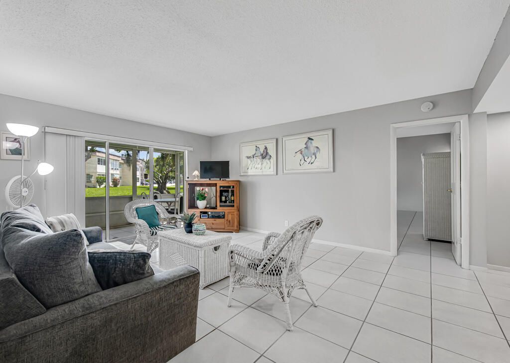 752 Lori Drive, Unit 217, Palm Springs, FL 33461 Photo