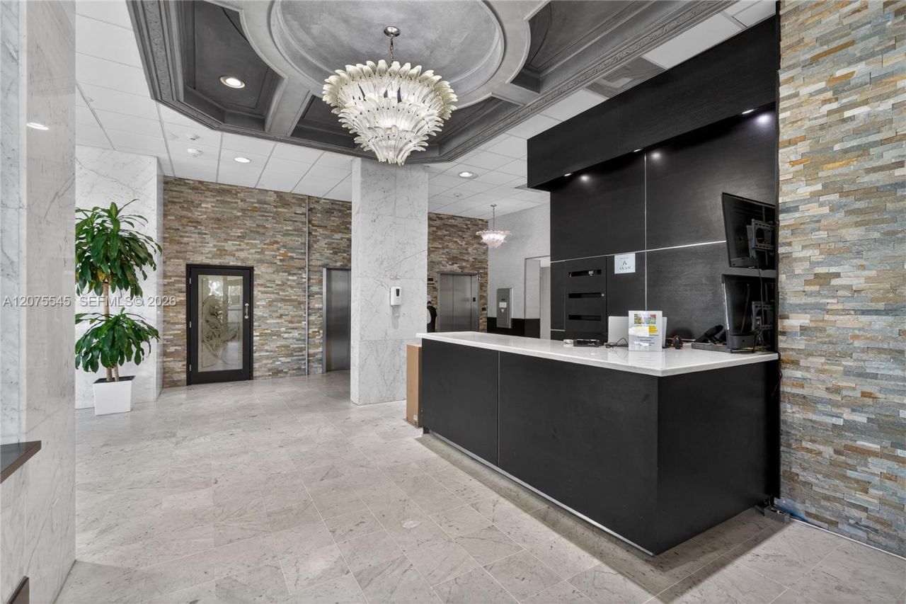 5001 Collins Ave , Unit 3B, Miami Beach, FL 33140 Photo