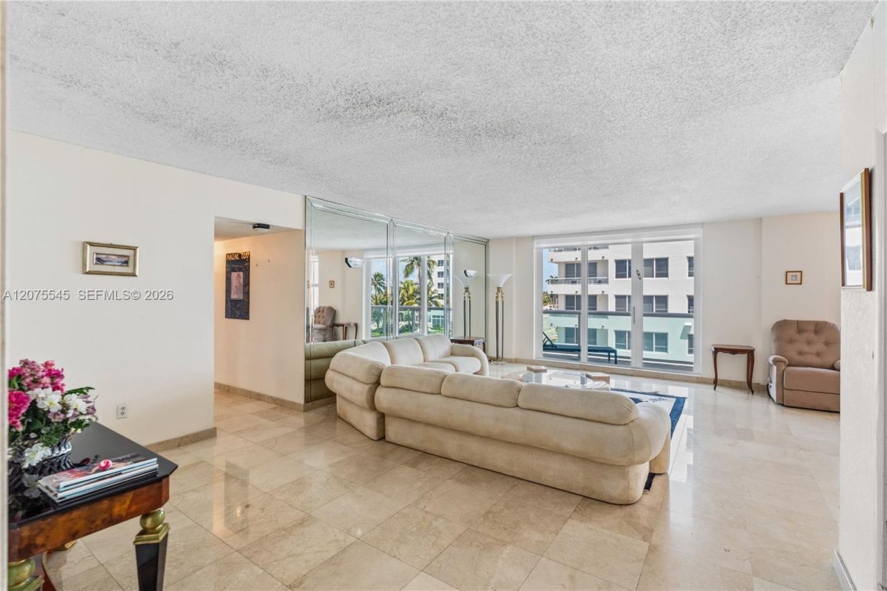5001 Collins Ave, Unit 3B, Miami Beach, FL 33140 Photo