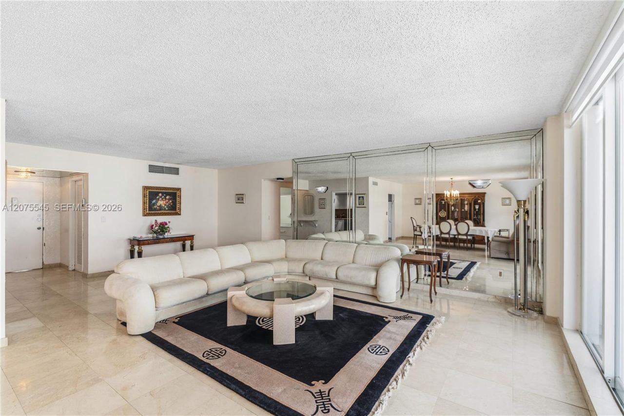 5001 Collins Ave, Unit 3B, Miami Beach, FL 33140 Photo