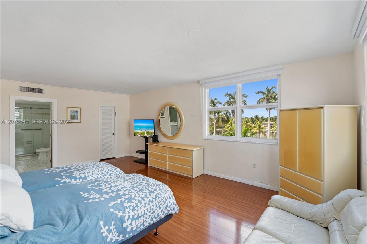 5001 Collins Ave, Unit 3B, Miami Beach, FL 33140 Photo