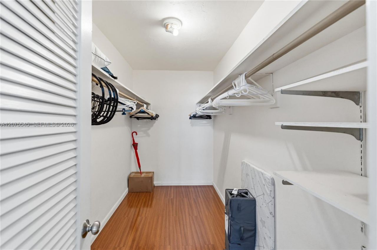 5001 Collins Ave, Unit 3B, Miami Beach, FL 33140 Photo
