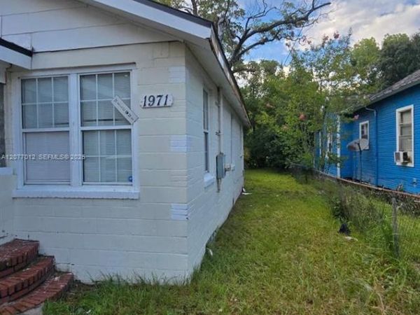 1971 Ella , Jacksonville, FL 32209