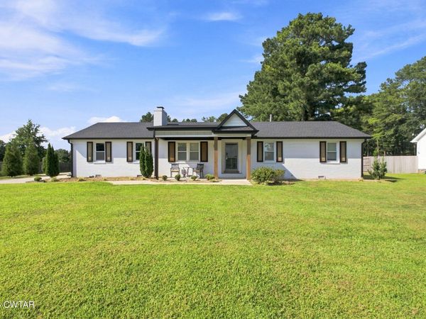 965 Ashport Road , Jackson, TN 38305
