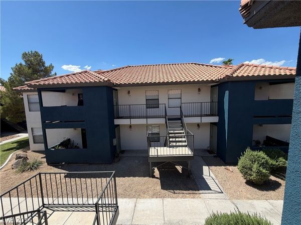 3135 S MOJAVE Road, Unit 215, Las Vegas, NV 89121