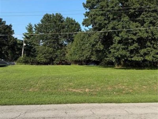 5415 NW Roanridge Road, Kansas City, MO 64151