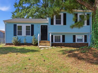 8213 Wynewood Court, Raleigh, NC 27616
