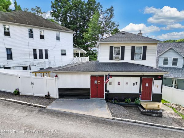 17 Reservoir Street , Simpson, PA 18407