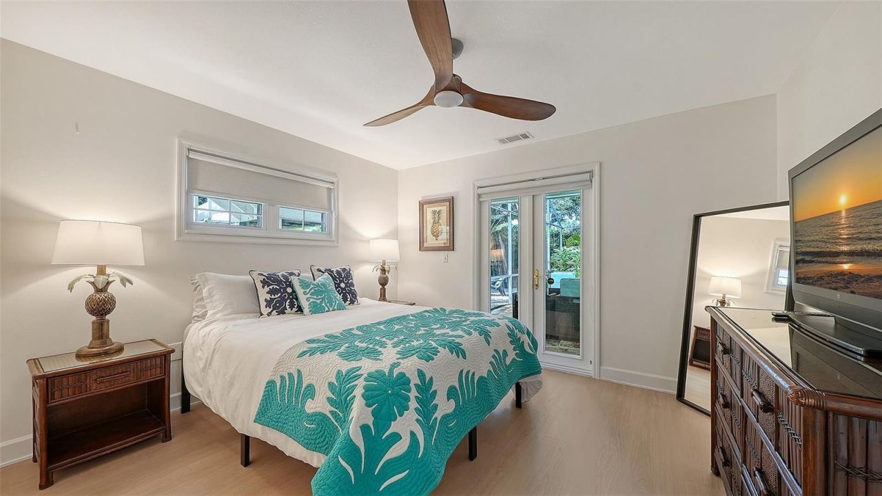 3624 S Lockwood Ridge Road, Sarasota, FL 34239 Photo