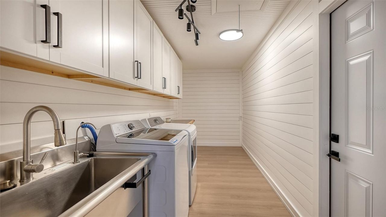 3624 S Lockwood Ridge Road, Sarasota, FL 34239 Photo