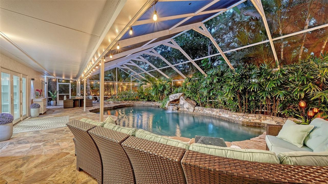 3624 S Lockwood Ridge Road, Sarasota, FL 34239 Photo