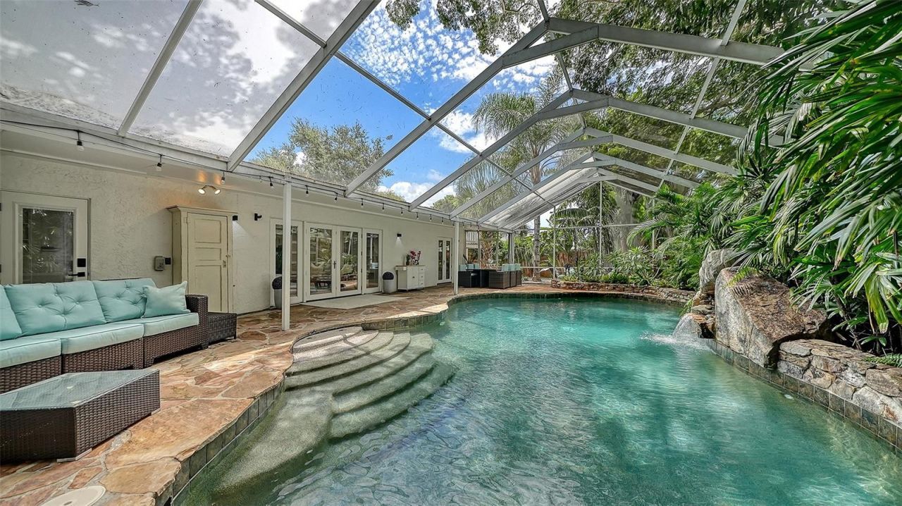 3624 S Lockwood Ridge Road, Sarasota, FL 34239 Photo