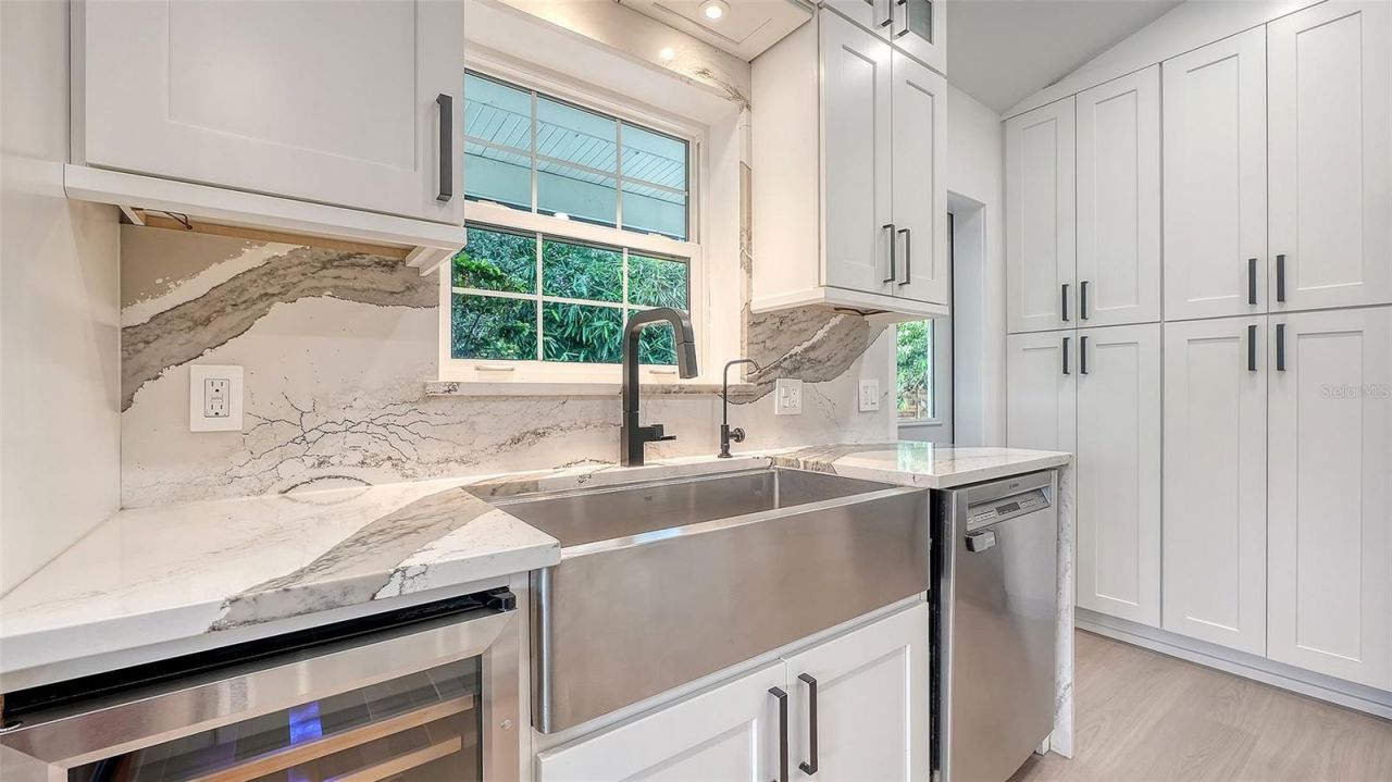 3624 S Lockwood Ridge Road, Sarasota, FL 34239 Photo