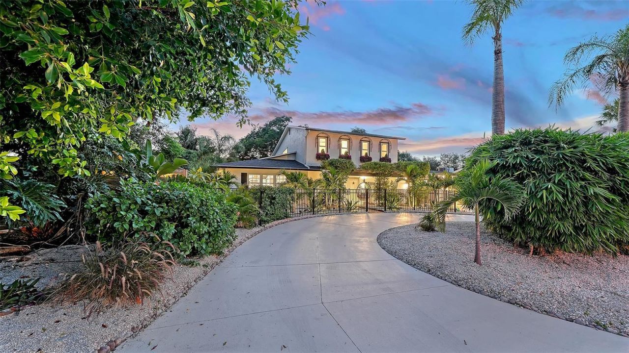 3624 S Lockwood Ridge Road, Sarasota, FL 34239 Photo