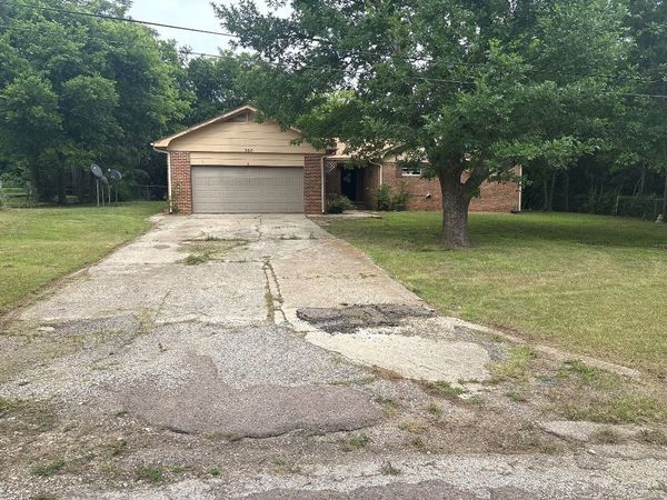 350 S West Street , Konawa, OK 74849