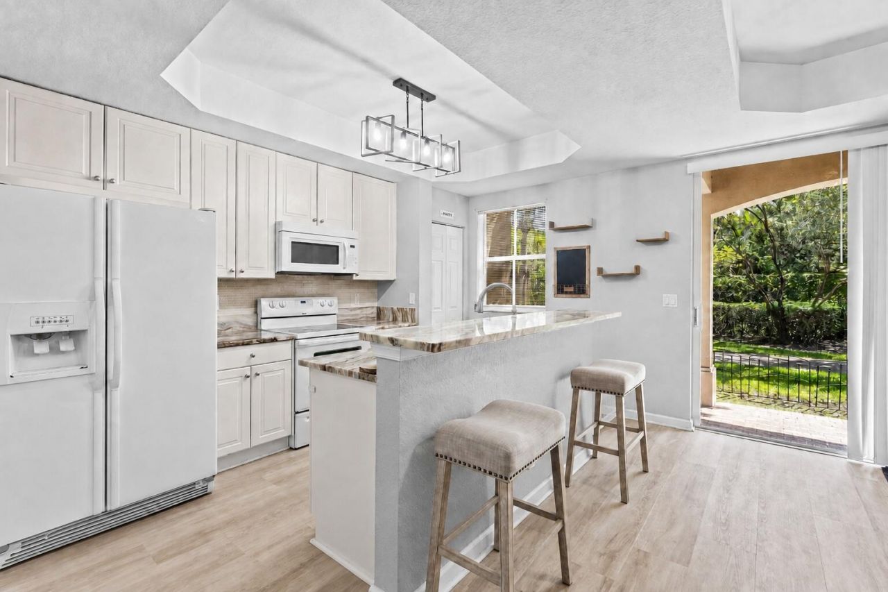 2928 Hidden Hills Road, Unit 1404, West Palm Beach, FL 33411 Photo