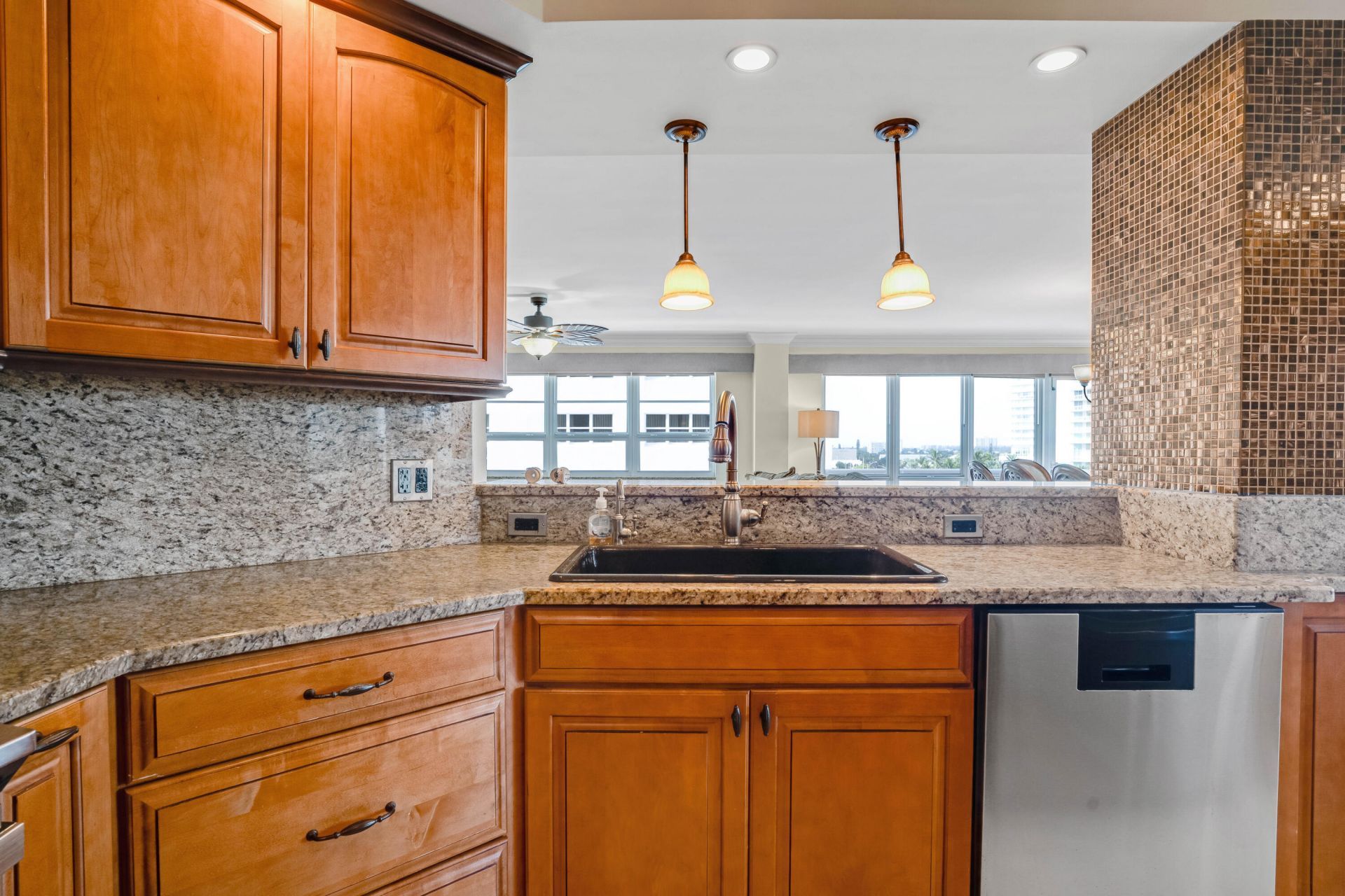 133 N Pompano Beach Boulevard, Pompano Beach, FL 33062 Photo