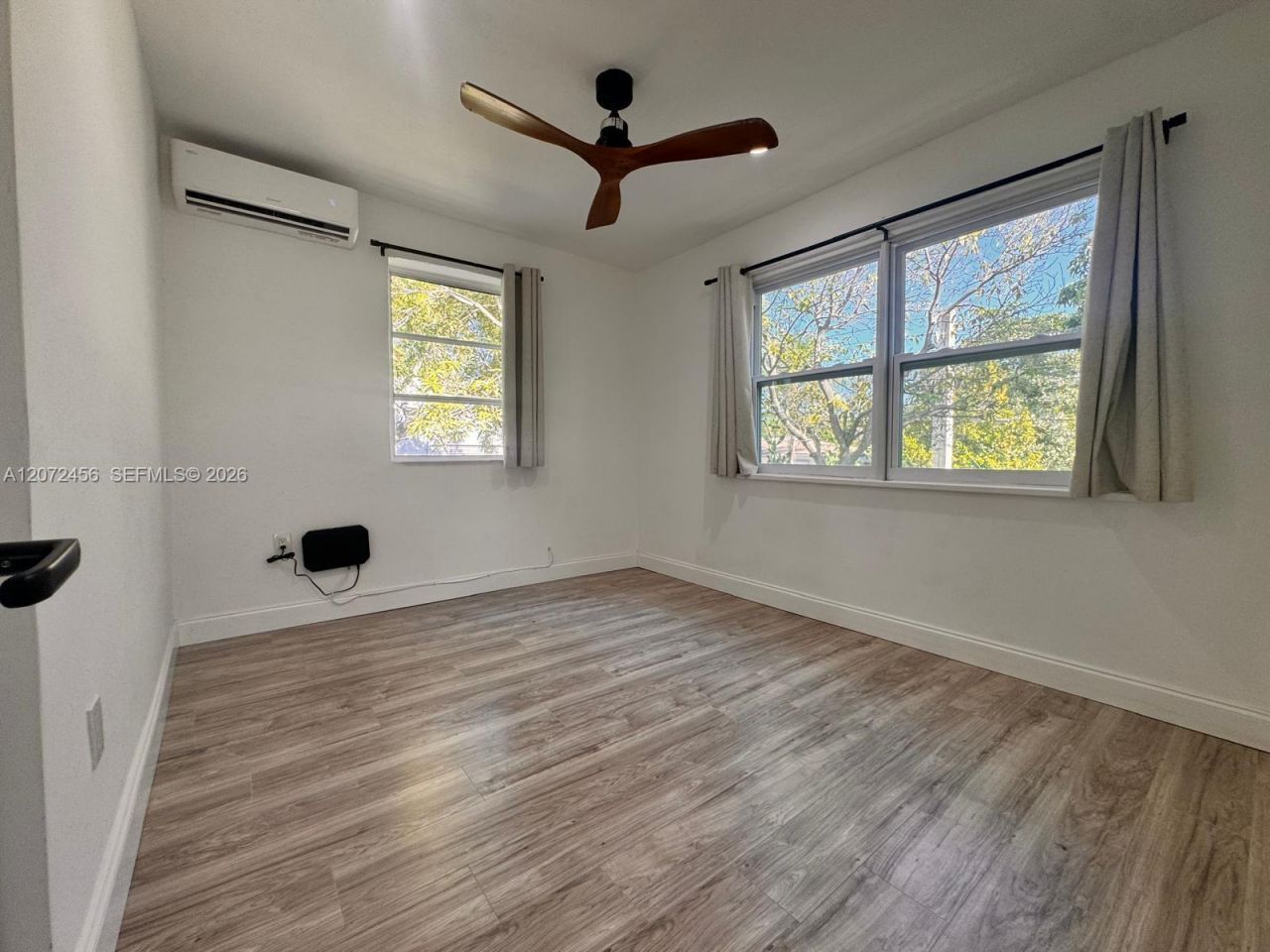 277 NE 55th St, Unit 2-Front, Miami, FL 33137 Photo