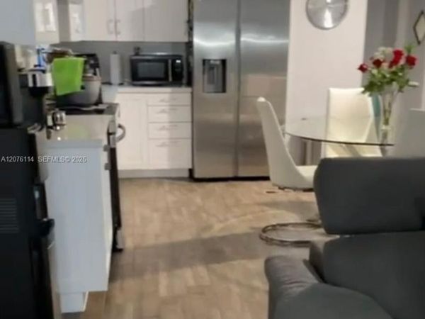 Miami, FL 33187