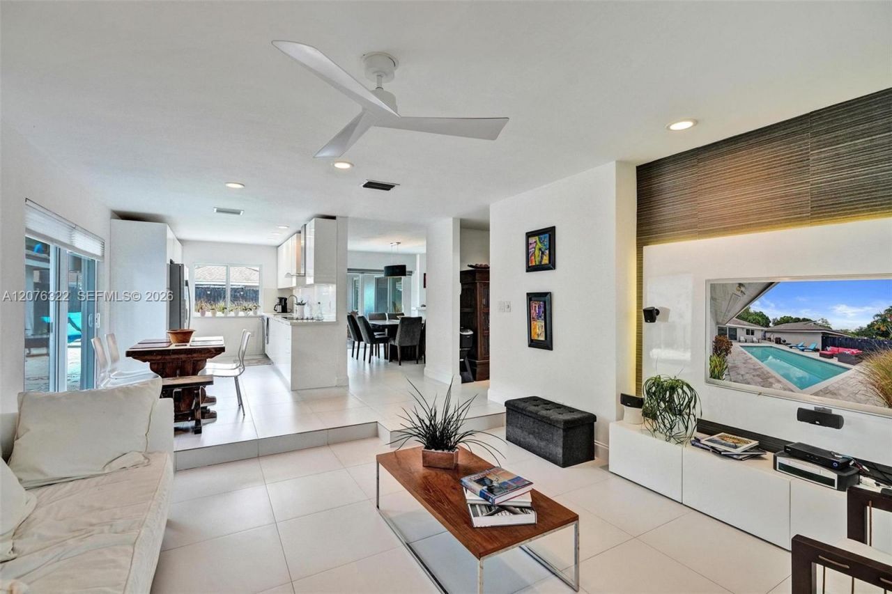 18 Boxwood Rd , Hollywood, FL 33021 Photo