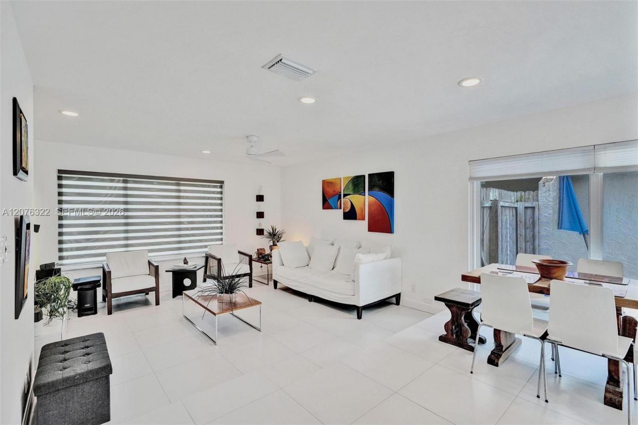 18 Boxwood Rd , Hollywood, FL 33021 Photo