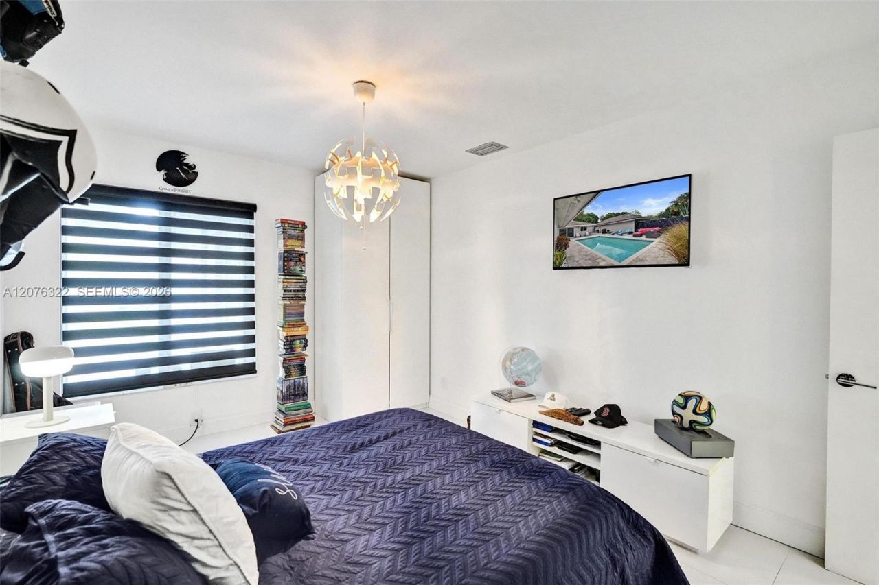 18 Boxwood Rd , Hollywood, FL 33021 Photo