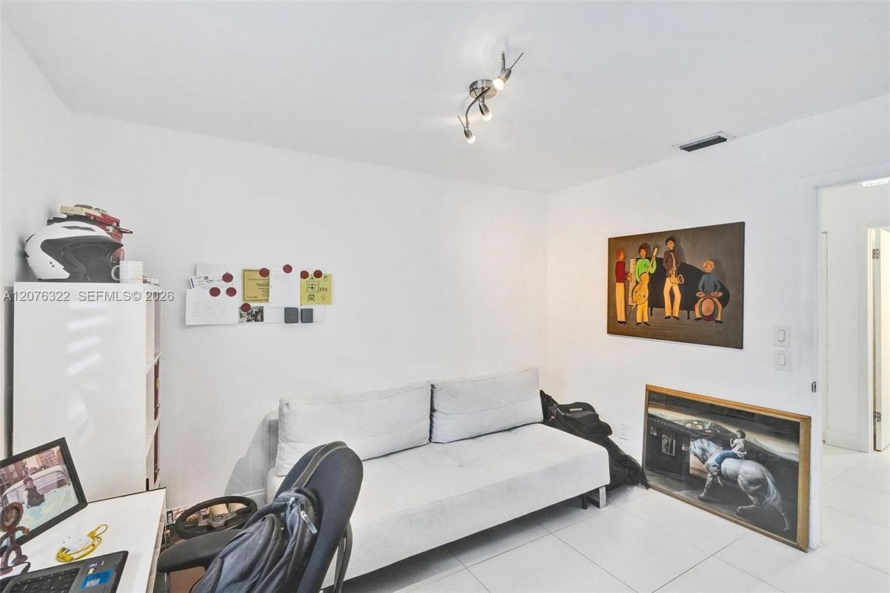 18 Boxwood Rd , Hollywood, FL 33021 Photo