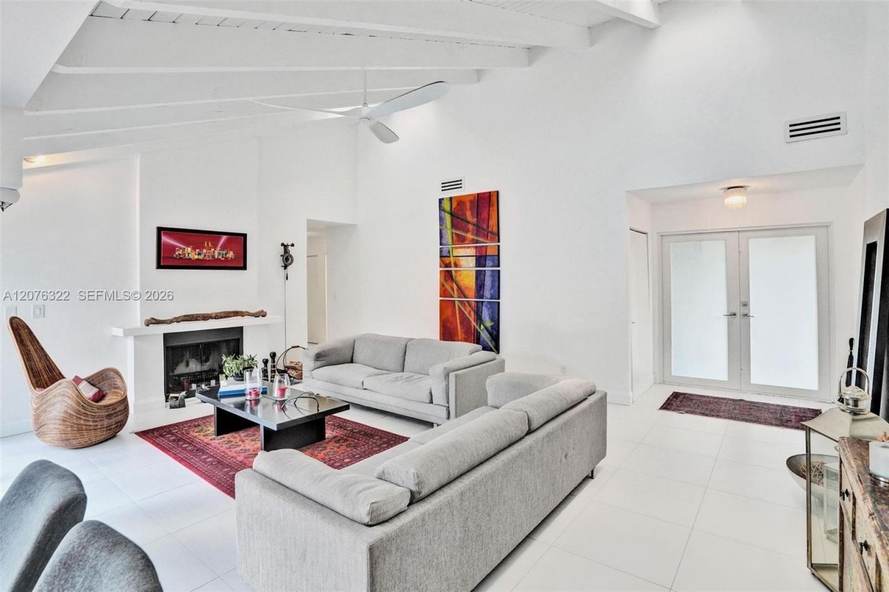 18 Boxwood Rd , Hollywood, FL 33021 Photo